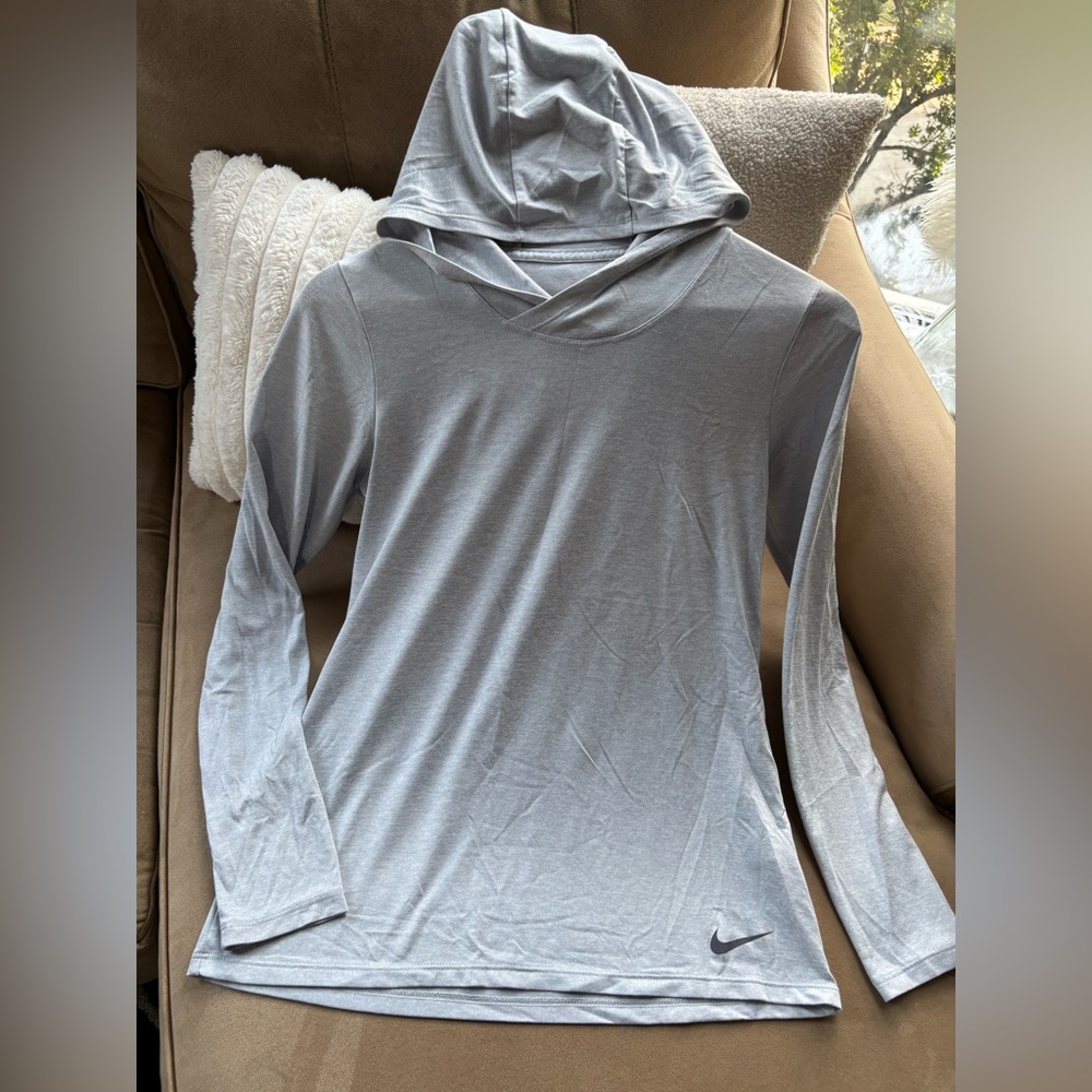 Nike Women's Light Gray Hoodie Sweatshirt